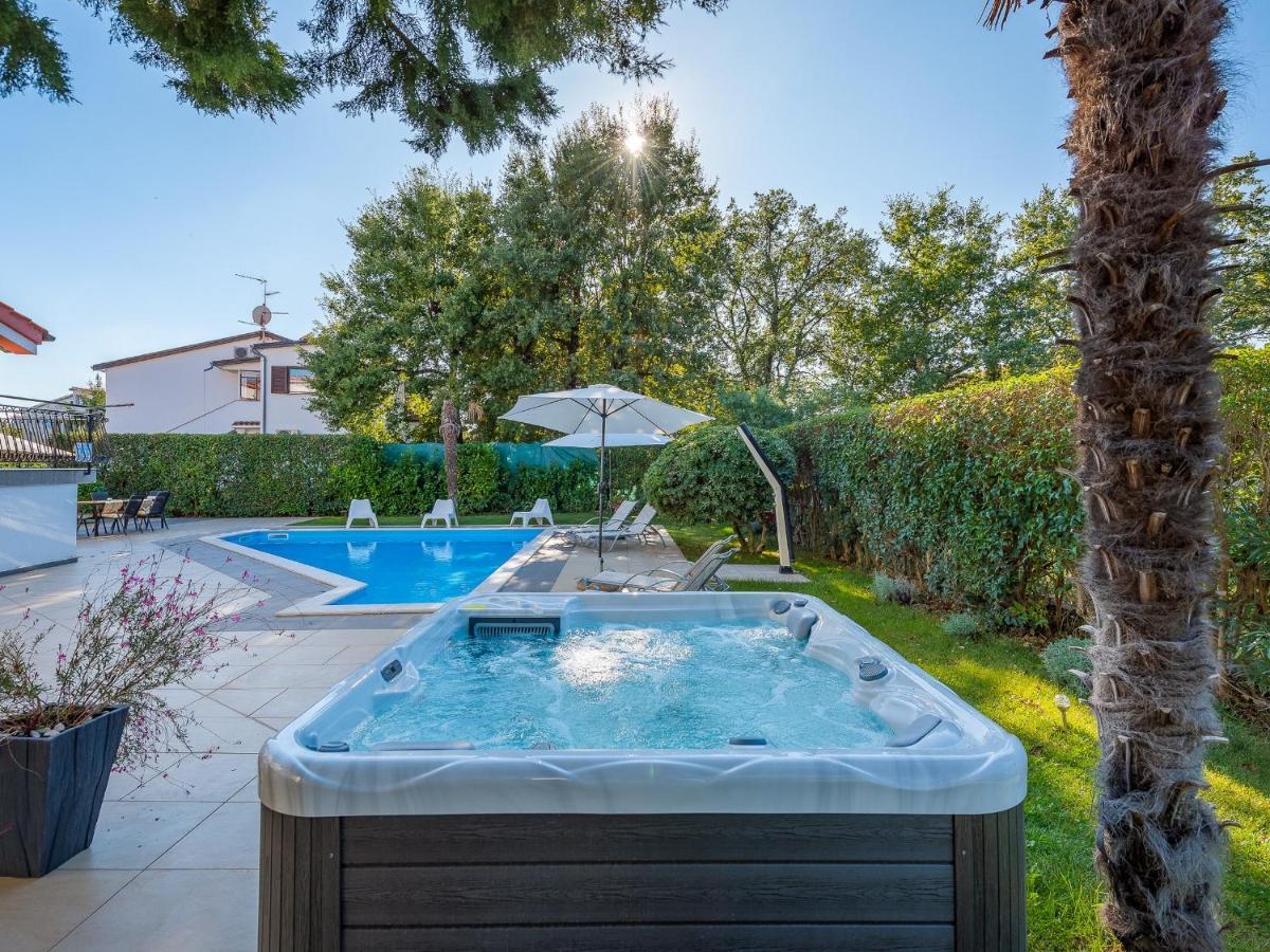 Rosini Villa Martimar With Pool And Hot Tub In Istria מראה חיצוני תמונה
